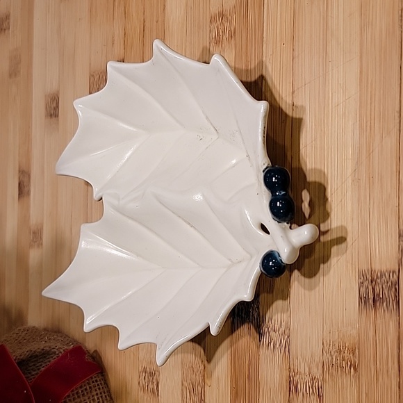 Mid Century White Ceramic Holiday Holly Leaf with Berries Candy Dish - Picture 2 of 5